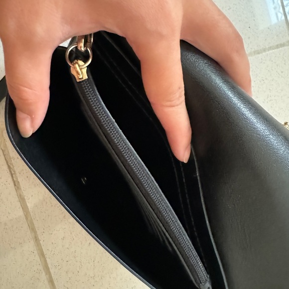 Kate Spade Wristlet - Picture 4 of 4